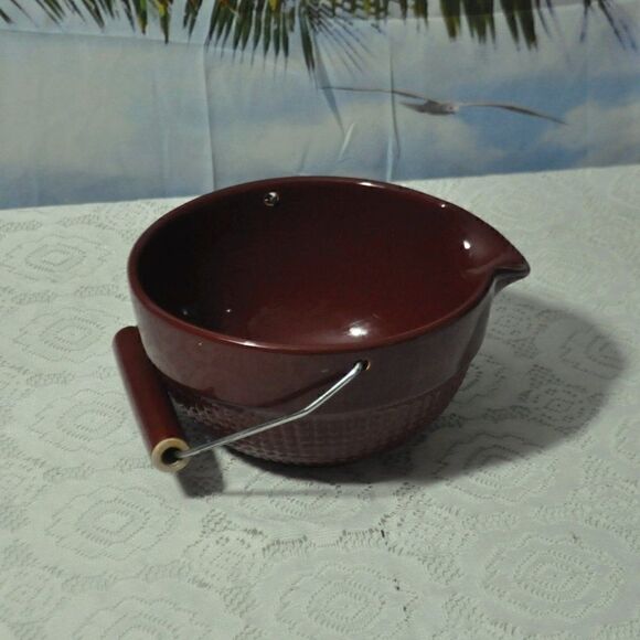 Maroon Bowl with Handle and Pour Spout has B&F Logo on Bottom - Picture 2 of 6
